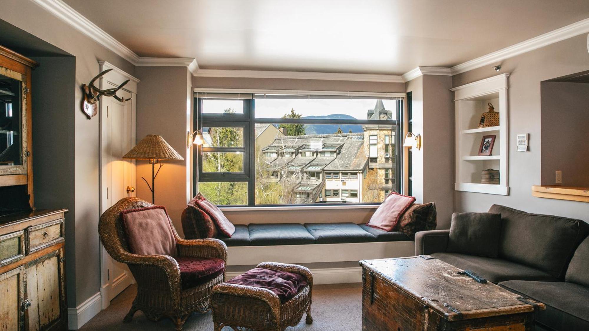 Carleton Lodge Уислър Екстериор снимка