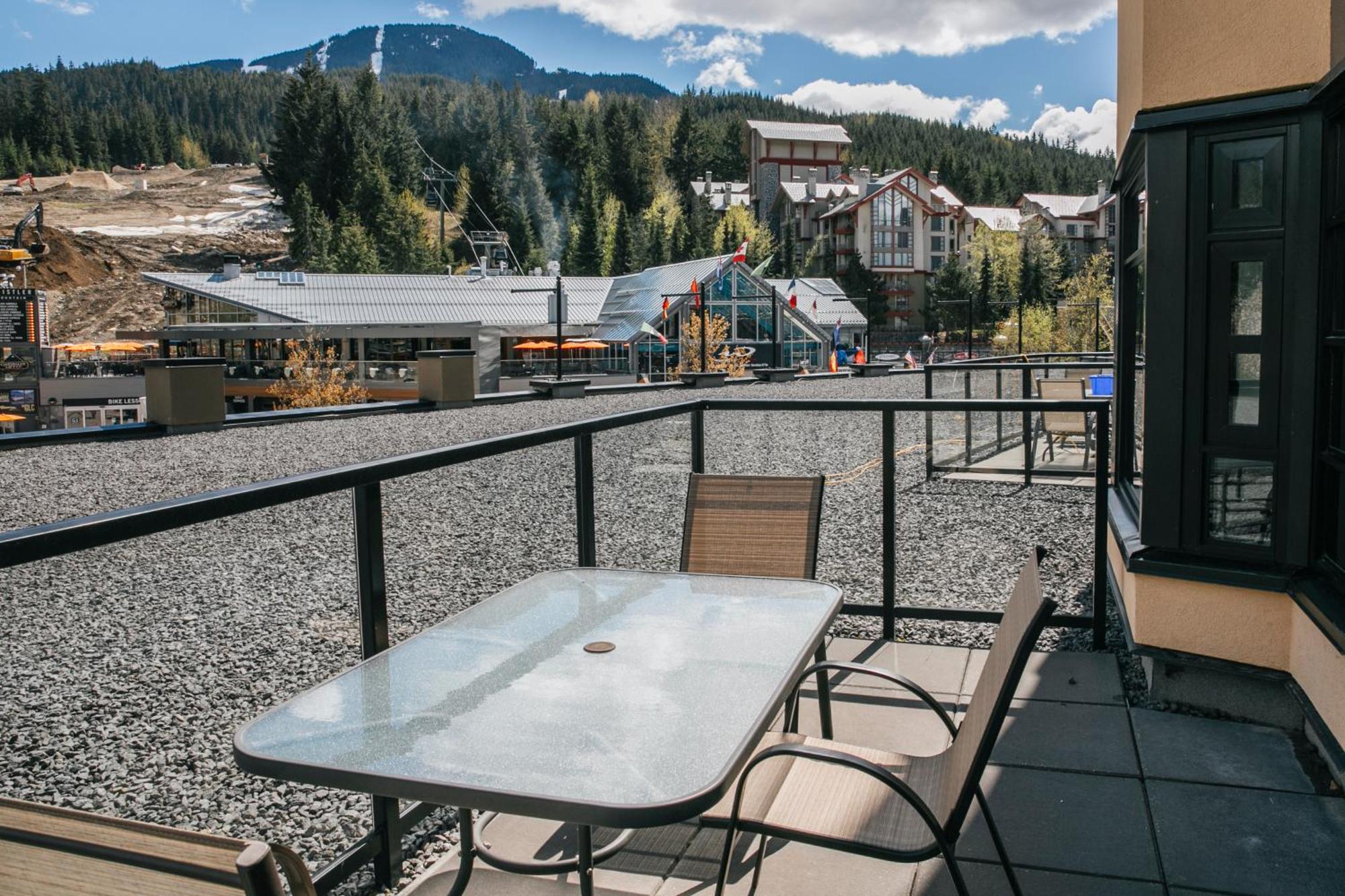 Carleton Lodge Уислър Екстериор снимка